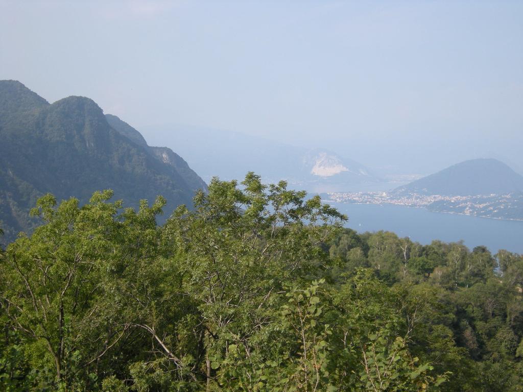 La Casa Del Borgo Bed & Breakfast Brissago-Valtravaglia Dış mekan fotoğraf