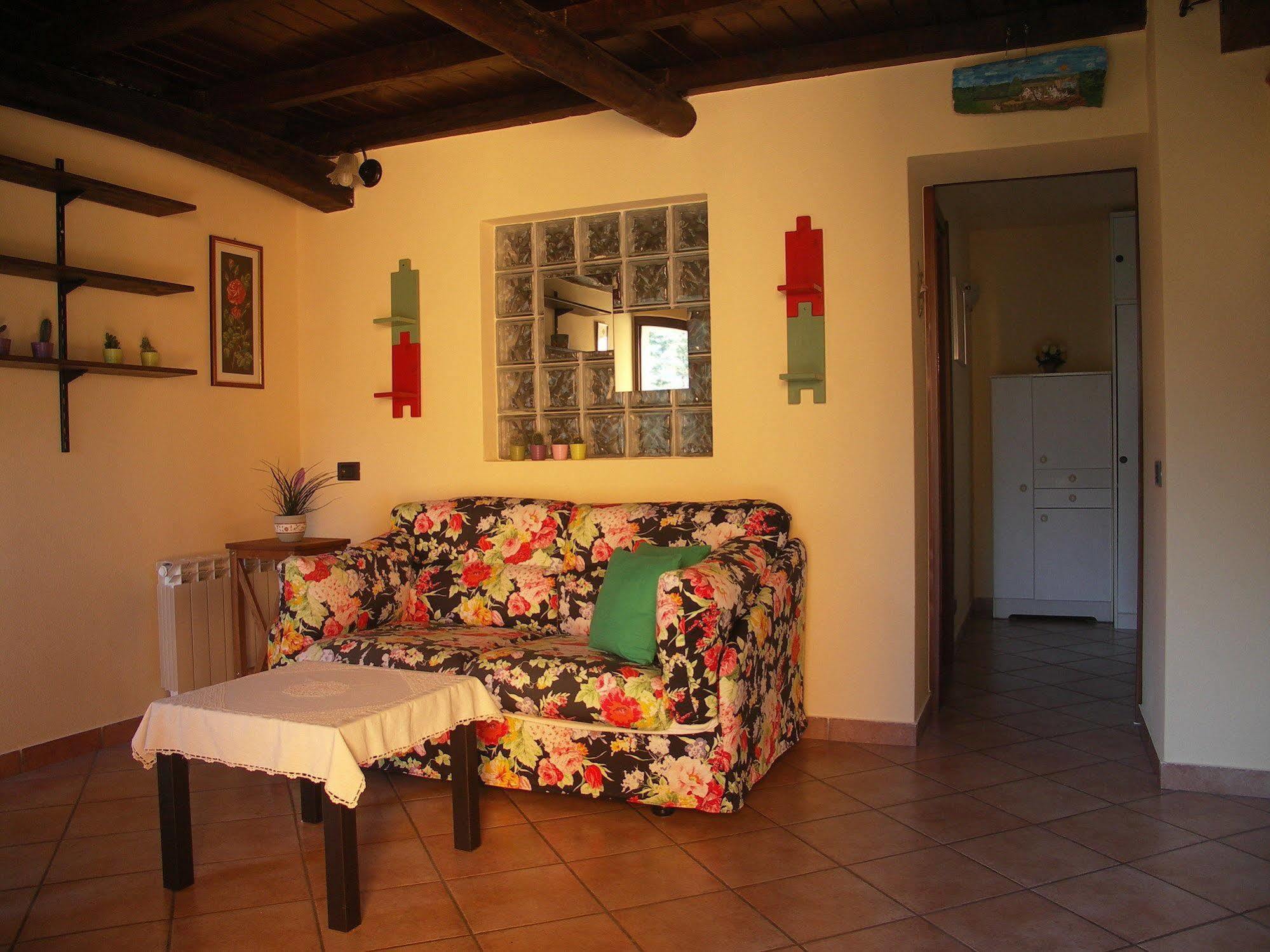 La Casa Del Borgo Bed & Breakfast Brissago-Valtravaglia Dış mekan fotoğraf